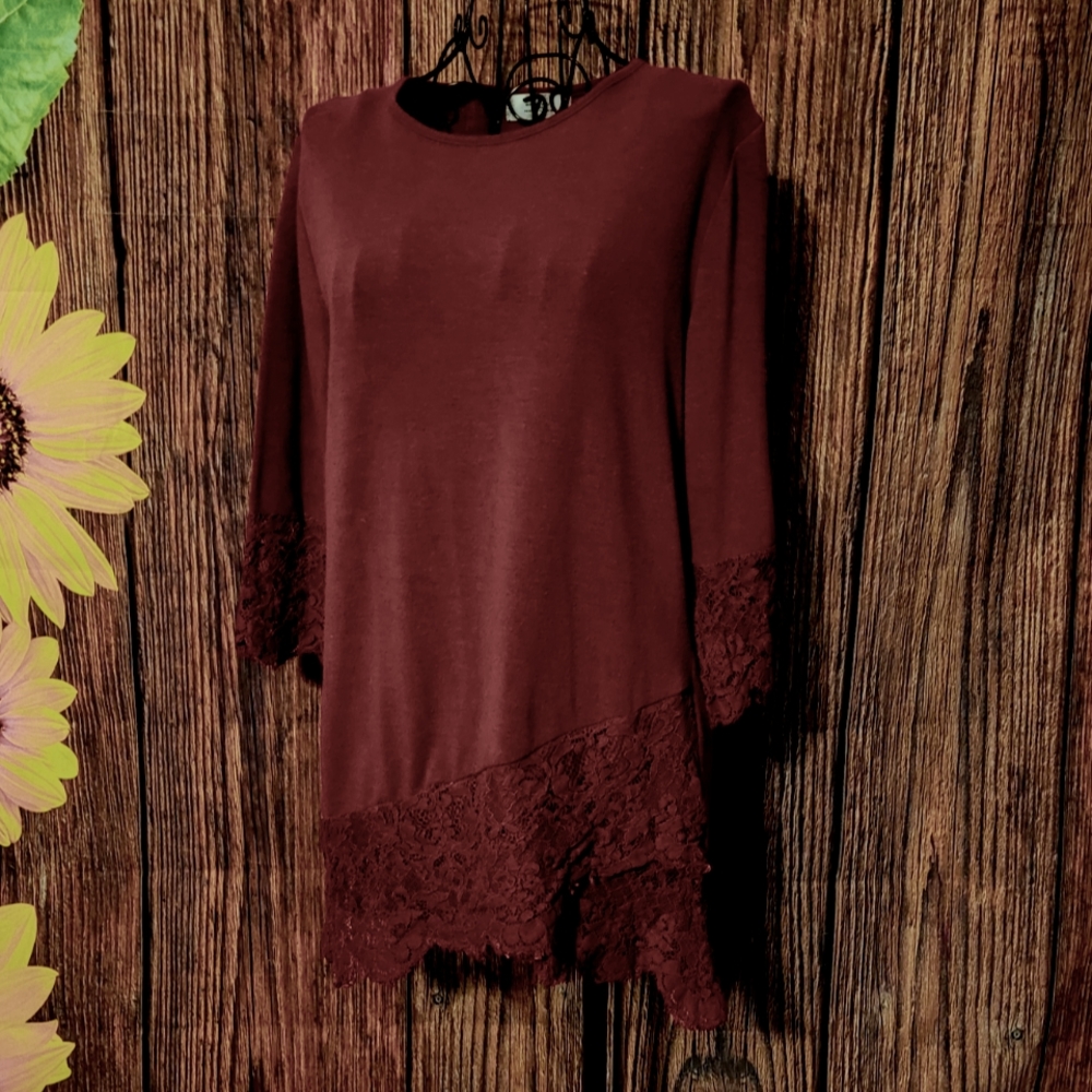 Shannon Ford New York 3/4 Sleeve Sweater
